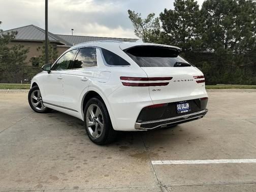 2026 Genesis GV70 2.5T Select