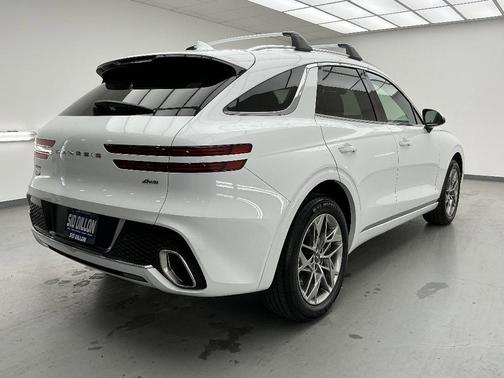 2025 Genesis GV70 2.5T