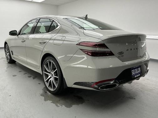 2025 Genesis G70 2.5T