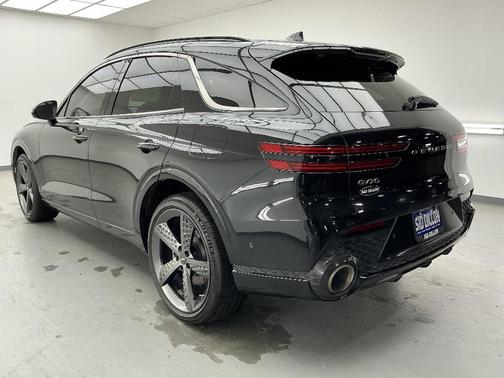 2022 Genesis GV70 2.5T