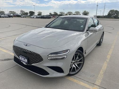 2025 Genesis G70 2.5T