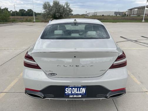 2025 Genesis G70 2.5T