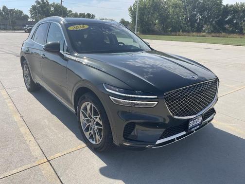 2025 Genesis GV70 2.5T