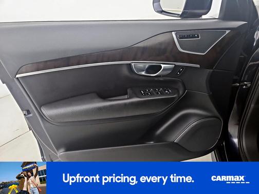 2019 Volvo XC90 T5 Momentum