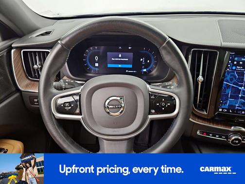 Blue 2022 Volvo XC60 B5 Inscription