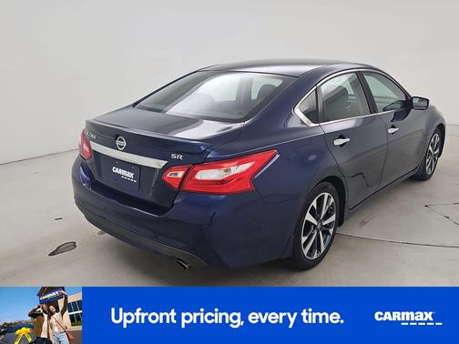 Blue 2016 Nissan Altima SR
