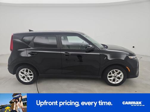 Black 2022 Kia Soul LX