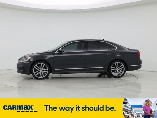 2017 Volkswagen Passat R-Line