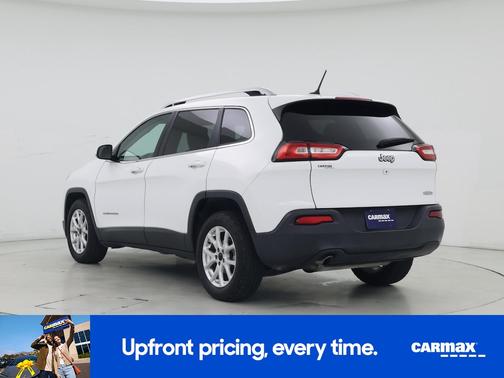 White 2018 Jeep Cherokee Latitude