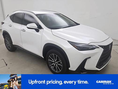 White 2025 Lexus NX 250