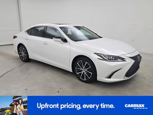 White 2023 Lexus ES 350