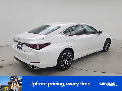 White 2023 Lexus ES 350