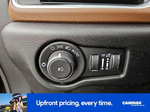 Black 2021 Chrysler Pacifica Hybrid Limited