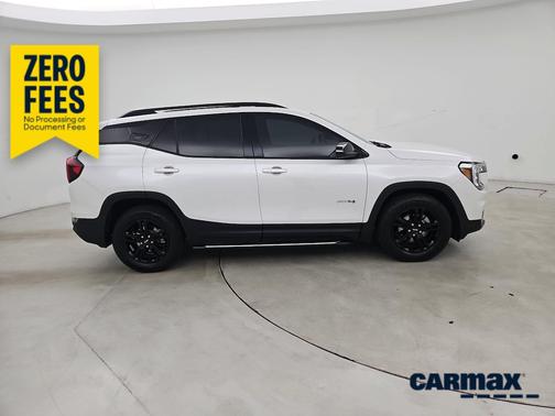 White 2022 GMC Terrain AT4