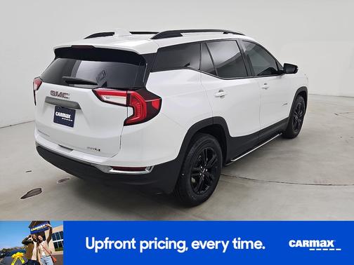 White 2022 GMC Terrain AT4
