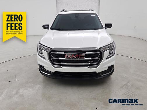 White 2022 GMC Terrain AT4