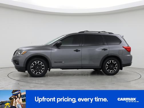 2020 Nissan Pathfinder SL