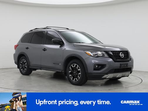 2020 Nissan Pathfinder SL