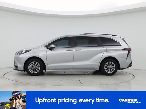 2024 Toyota Sienna XLE