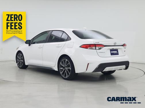 White 2020 Toyota Corolla SE