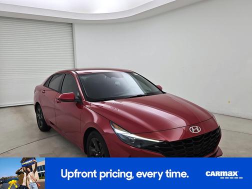 Red 2022 Hyundai ELANTRA SEL