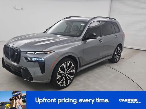 Gray 2023 BMW X7 M60