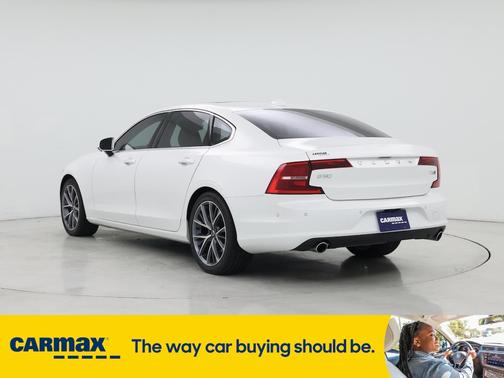 2018 Volvo S90 T5 Momentum