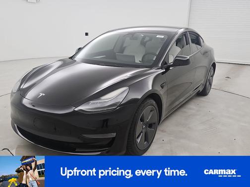 Black 2022 Tesla Model 3
