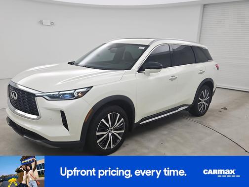 White 2023 INFINITI QX60 Sensory