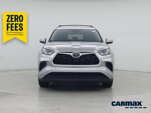 Silver 2023 Toyota Highlander L