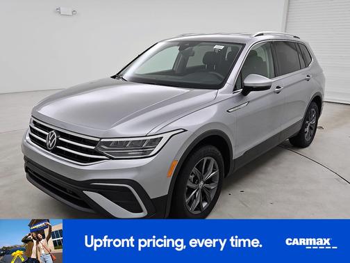 Silver 2024 Volkswagen Tiguan SE