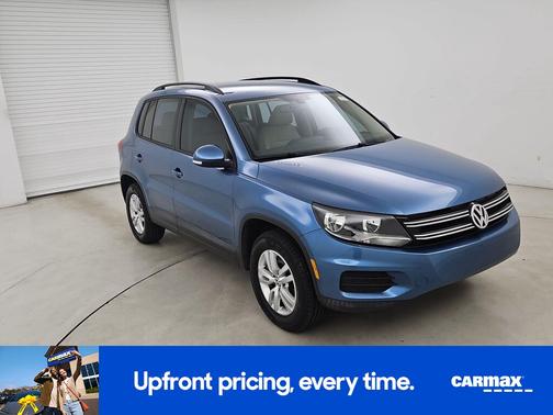 Blue 2017 Volkswagen Tiguan S