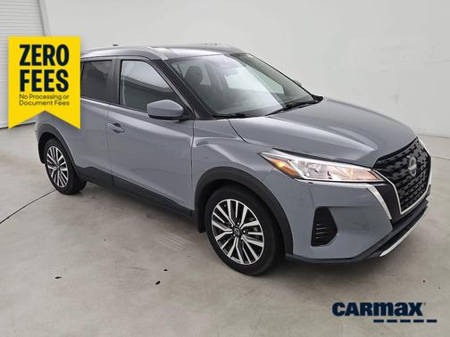 Gray 2022 Nissan Kicks SV