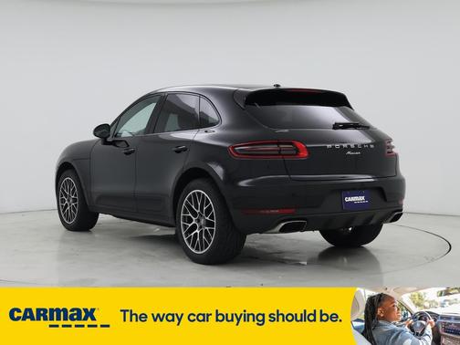 2018 Porsche Macan Base (PDK)