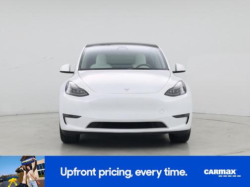 White 2024 Tesla Model Y Long Range