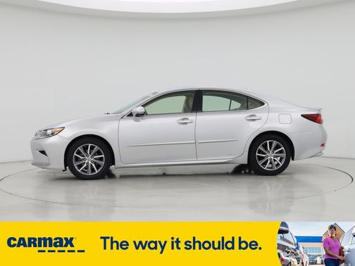 2016 Lexus ES 300h