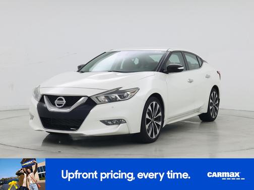 White 2017 Nissan Maxima SR