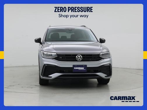Gray 2022 Volkswagen Tiguan SE R-Line Black