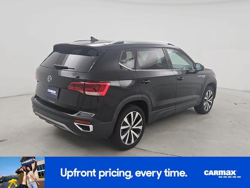 Black 2023 Volkswagen Taos SE