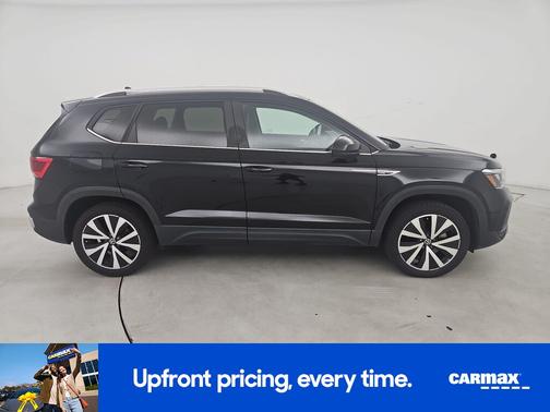 Black 2023 Volkswagen Taos SE