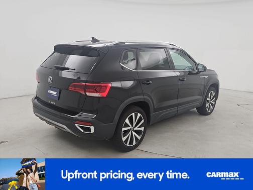 Black 2023 Volkswagen Taos SE