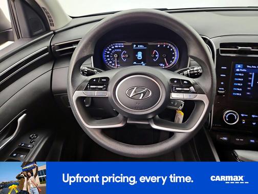 2023 Hyundai TUCSON SE