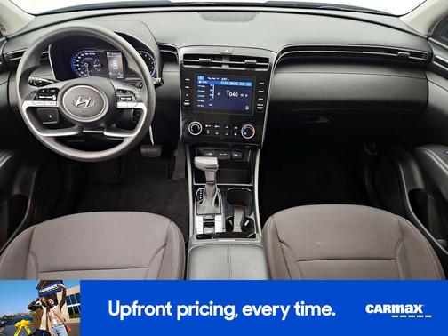 2023 Hyundai TUCSON SE