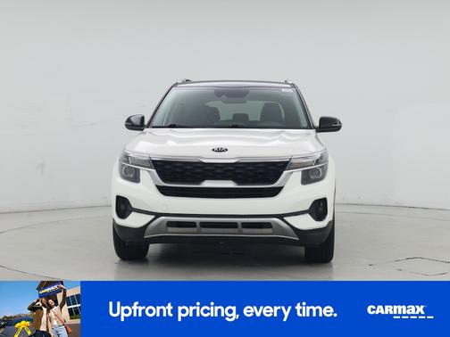 White 2021 Kia Seltos S