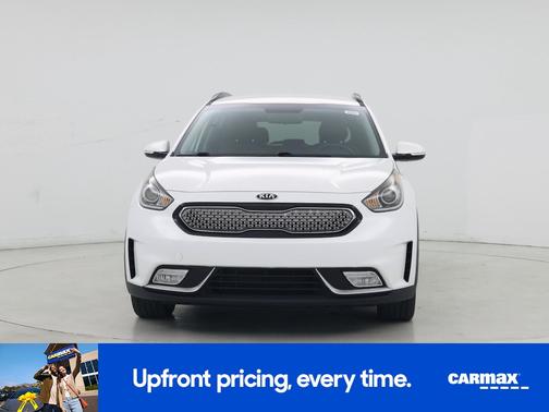 White 2017 Kia Niro EX