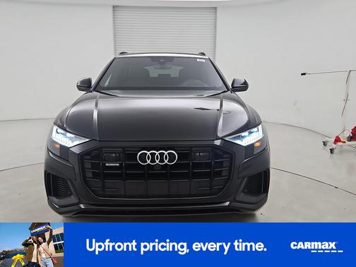 Black 2019 Audi Q8 Prestige