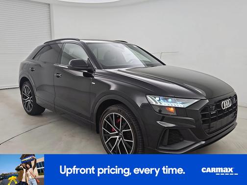 Black 2019 Audi Q8 Prestige