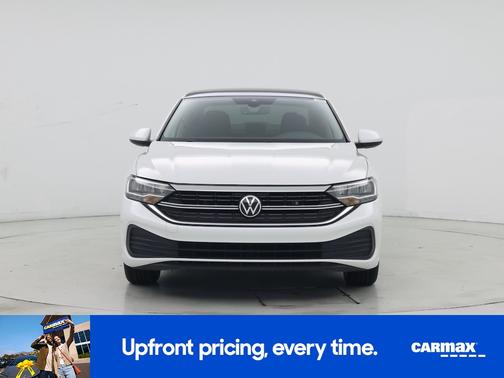 White 2023 Volkswagen Jetta SE