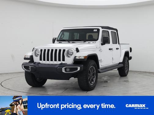 White 2020 Jeep Gladiator Overland