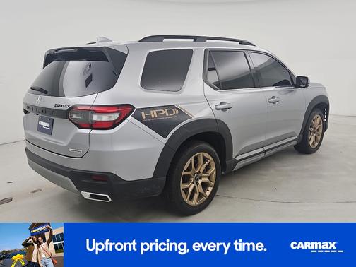 Gray 2023 Honda Pilot Touring